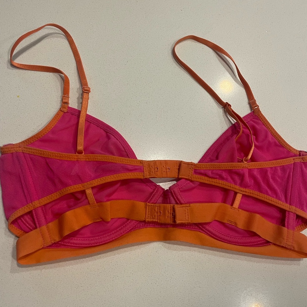 🌟2/$18 SALE Intimately Free People Double Wing Mesh Demi Underwire Bra 34D - Picture 4 of 6